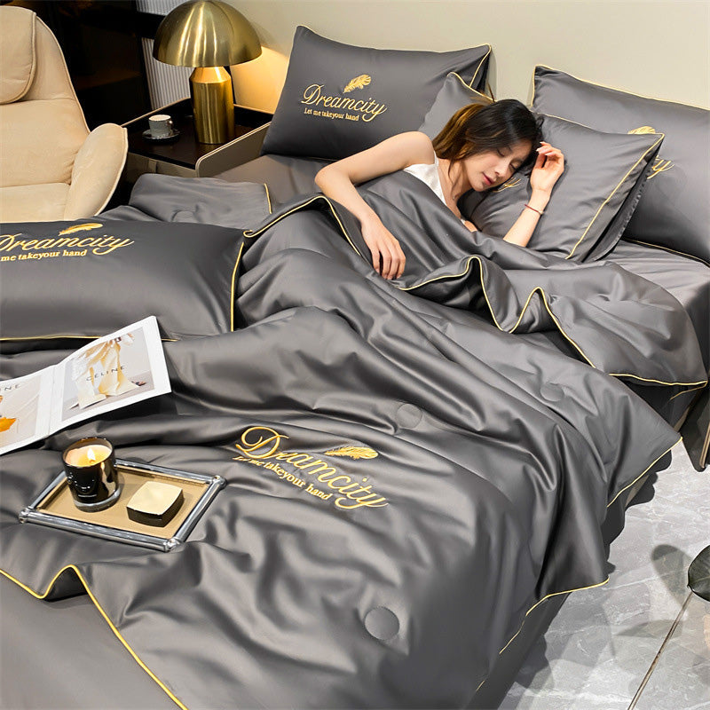 🔥 Summer Simple Ice Silk Quilt🎁Suitable for spring, summer and autumn