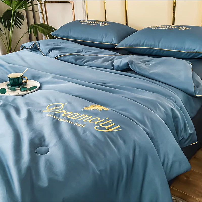 🔥 Summer Simple Ice Silk Quilt🎁Suitable for spring, summer and autumn