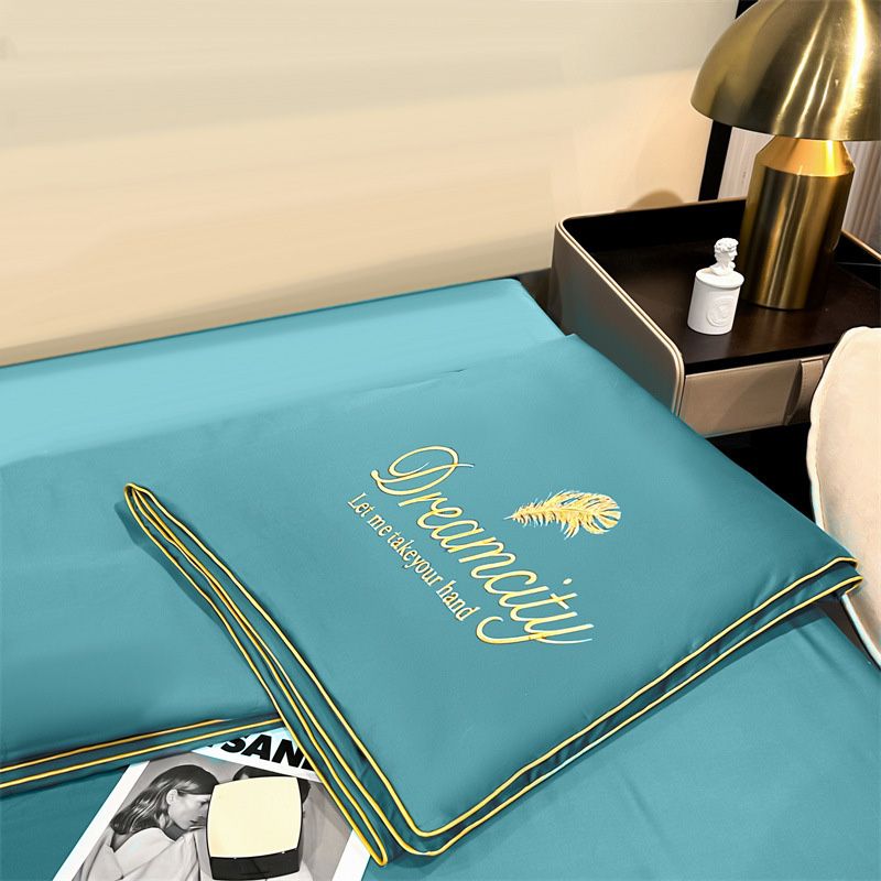 🔥 Summer Simple Ice Silk Quilt🎁Suitable for spring, summer and autumn