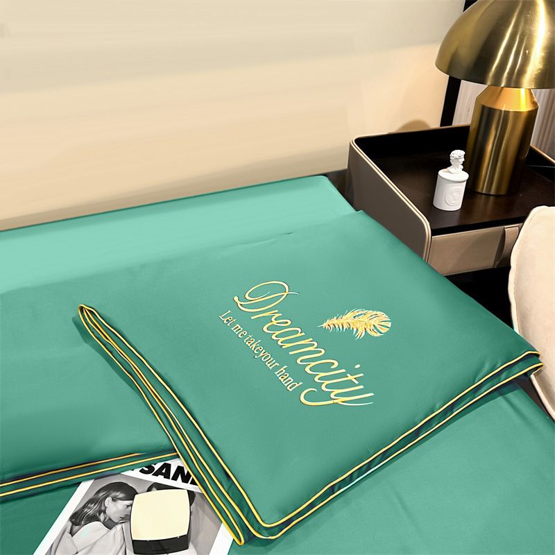 🔥 Summer Simple Ice Silk Quilt🎁Suitable for spring, summer and autumn