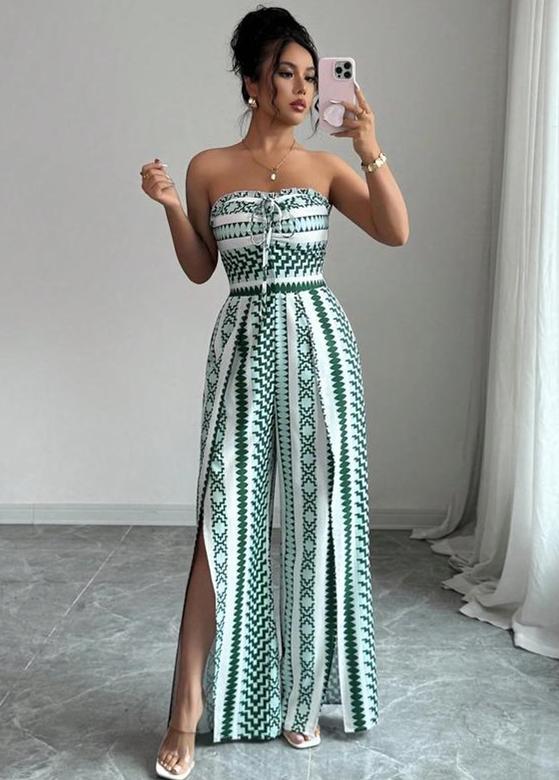 ๐ 50% OFF NOW! ๐ฅ Geometric Jumpsuit with Halter Neckline & Side Slit โ Unique print & elastic back โ Versatile, perfect for summer parties or resort wear โจ