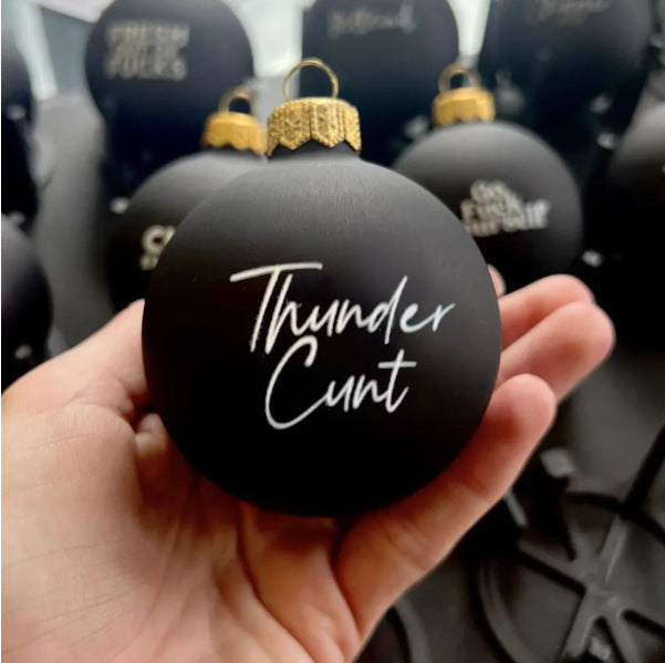 🎄 69% OFF NOW! 🤣 Funny Christmas Ornament - Humorous Design for Tree Decoration, Perfect Gift for Family Gatherings 🎁📦