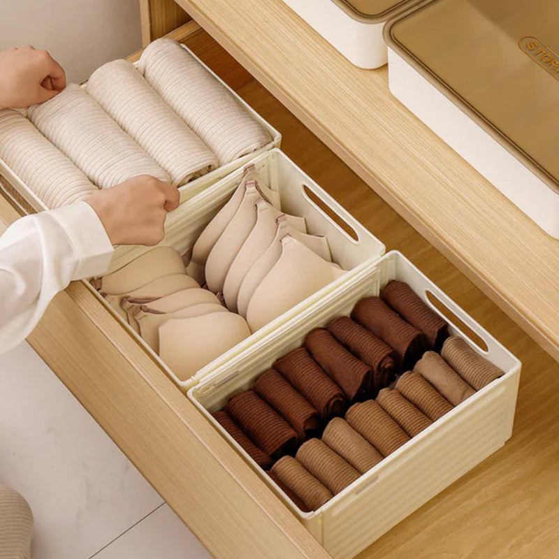 Retractable Plastic Storage Bin with Handles