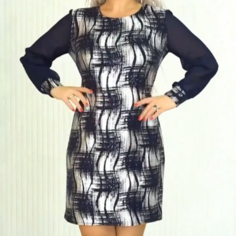 💕👗Elegant dress with round neckline and long sleeves✨