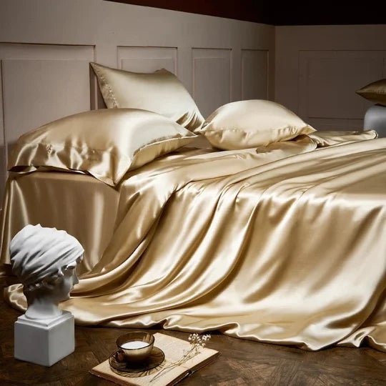25 Momme Luxury Pure Mulberry Silk Bedding Set of 4(1x Quilt Cover + 1x Bedsheet + 2x Pillowcases)