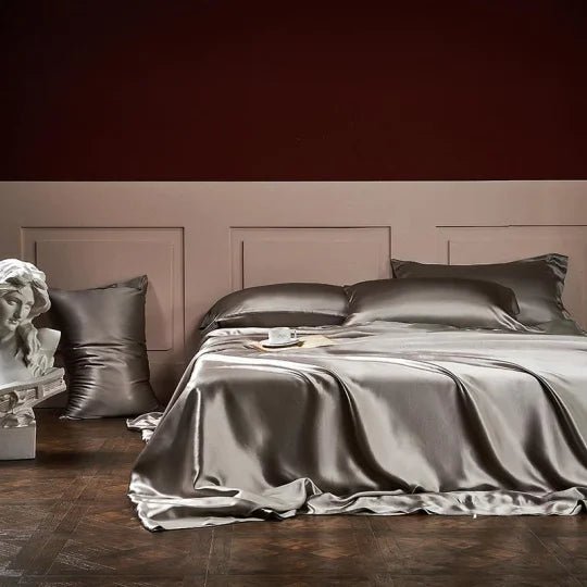25 Momme Luxury Pure Mulberry Silk Bedding Set of 4(1x Quilt Cover + 1x Bedsheet + 2x Pillowcases)