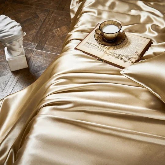 25 Momme Luxury Pure Mulberry Silk Bedding Set of 4(1x Quilt Cover + 1x Bedsheet + 2x Pillowcases)