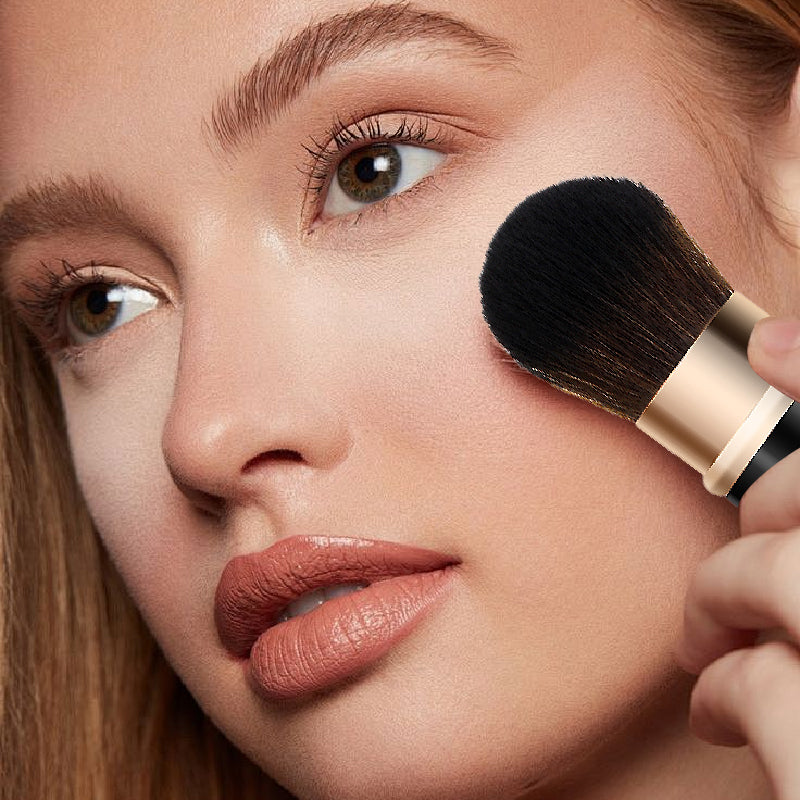 Versatile & Retractable Makeup Brush for Blush and Powder