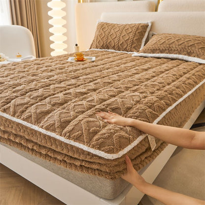 【📍Exquisite Collection📍】 WARM FITTED BED SHEET - Brushed Flannel & Deep Pocket (Up to 40cm), Non-Slip Corners for All-Season Comfort❄️🛌