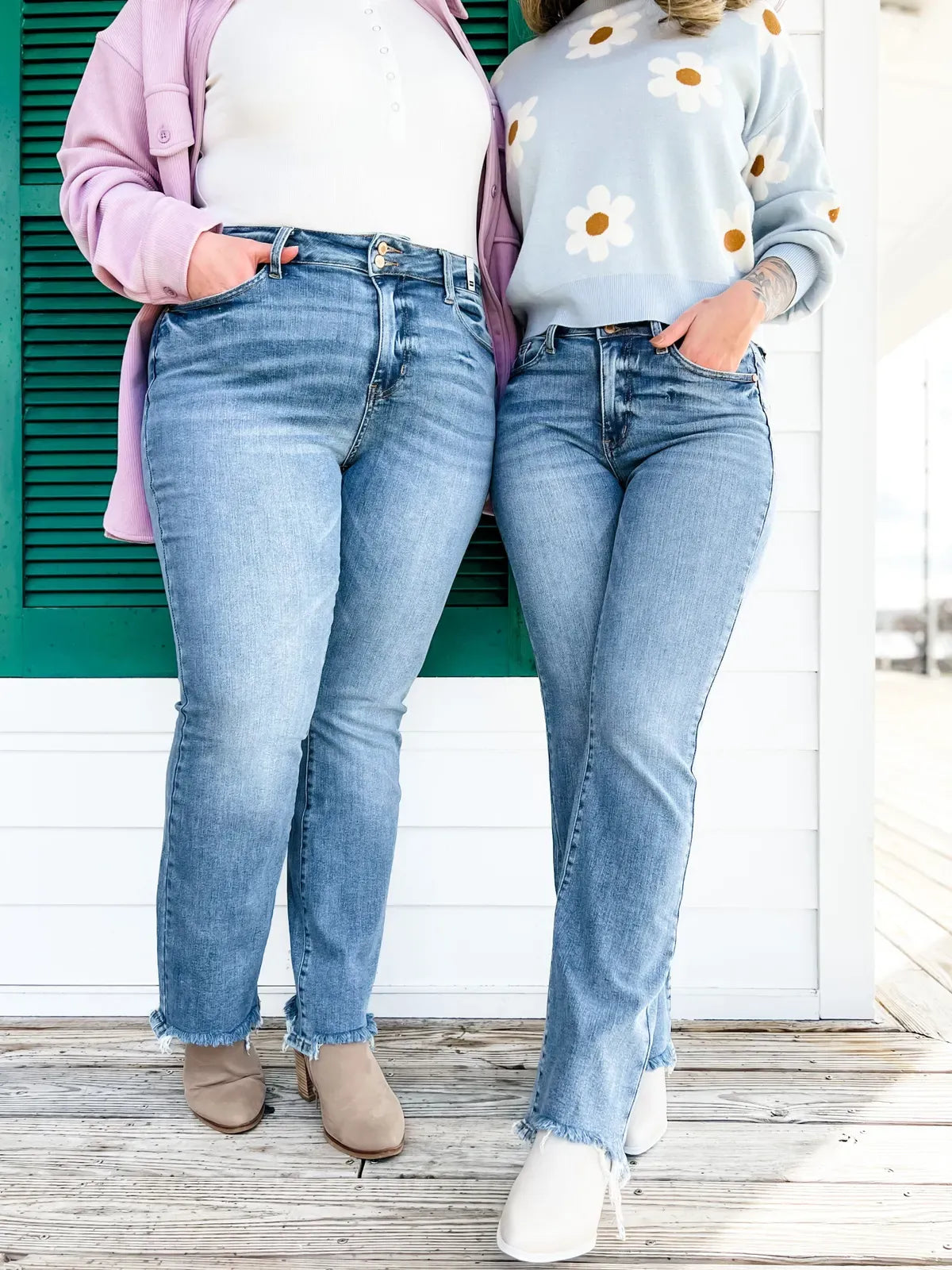 👖Hot Sale 50% Off🔥Vintage Double Button Frayed Hem Bootcut Jeans