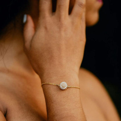 Spinning Sunflower Bracelet With Gift Box – A Calming and Relaxing Accessory for Mothers Day Gift, Valentines Day Gifts, Galentines Day Gifts, Birthday Gifts Jewelry