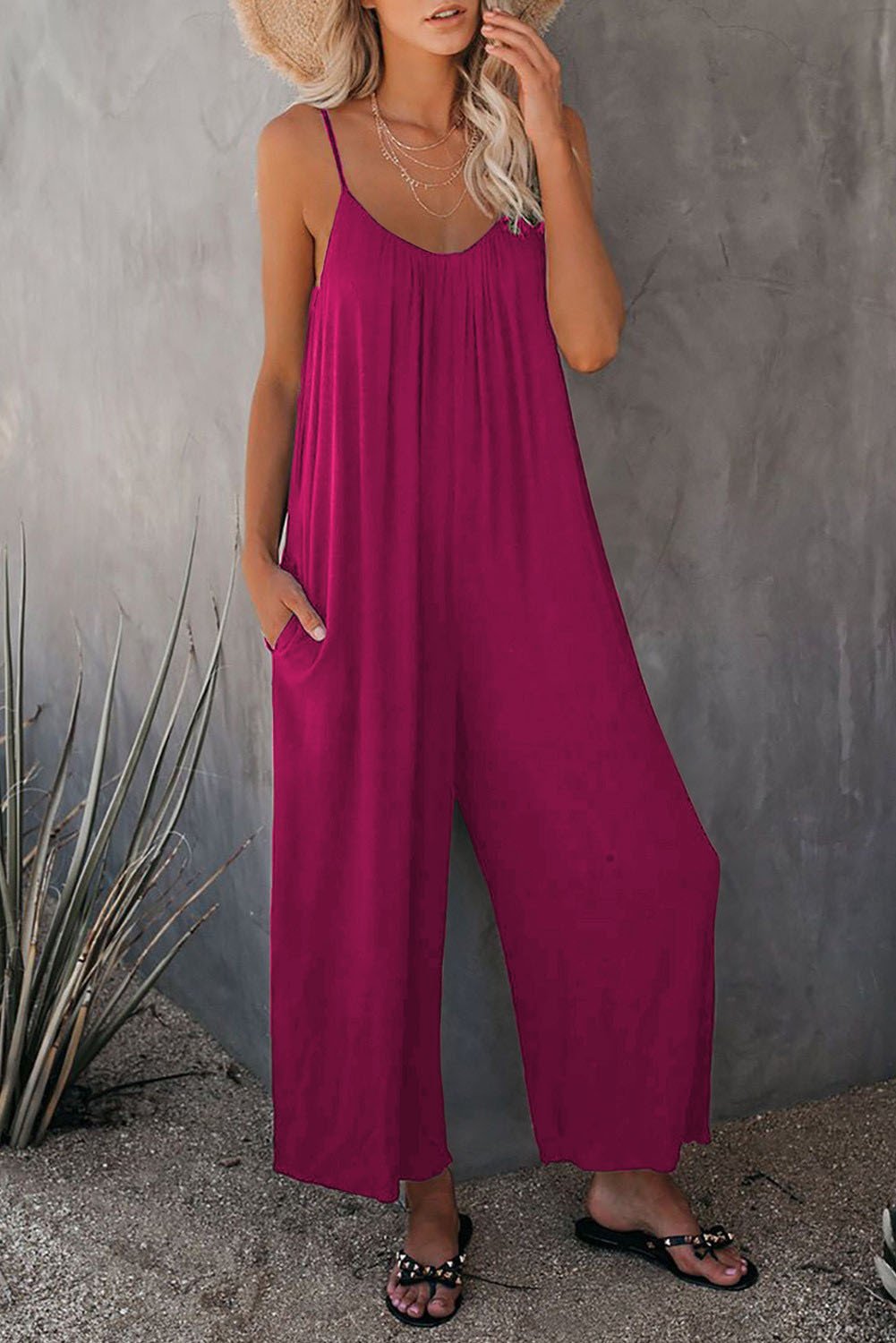 Clearance Sale! 🌸 Loose Sleeveless Wide-Leg Jumpsuit with Pockets - Stretchy & Flowy
