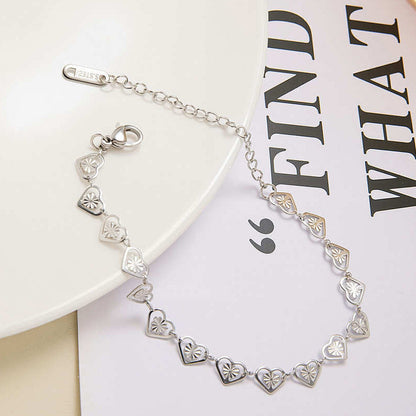 Radiant Heart Necklace – Whisper-Light, Day-to-Night Glow