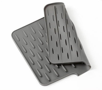 💥No-Spill Silicone Worktop Saver – Heat-Resistant & Non-Slip Mat for Drip-Free Drying💥