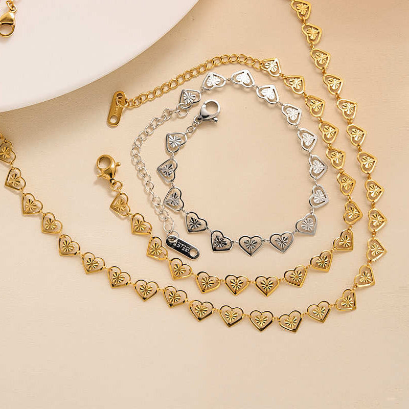 Radiant Heart Necklace – Whisper-Light, Day-to-Night Glow