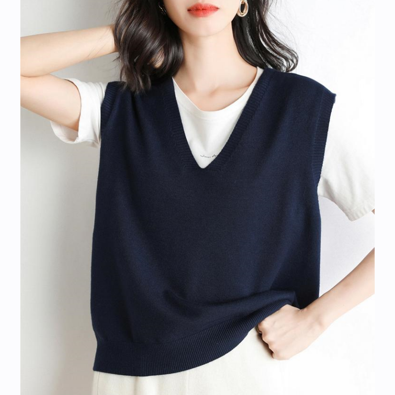 🍁Hot Sale 49% off🍁Women's Ultra-Soft V-Neck Knit Vest