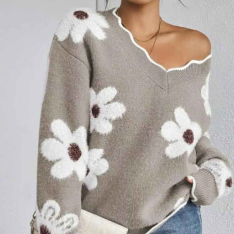Women's Floral Pattern Scallop Trim Sweater