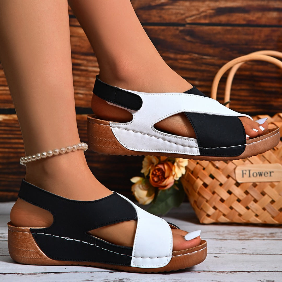 🔥Last Day Promotion 44% OFF - Women's Ultra Comfortable Slope Heel Orthopaedic Sandals