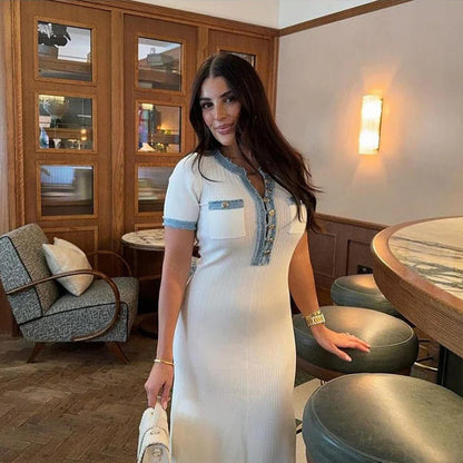Fashionable Slim-Fit Knit Maxi Dress with Metal Buttons