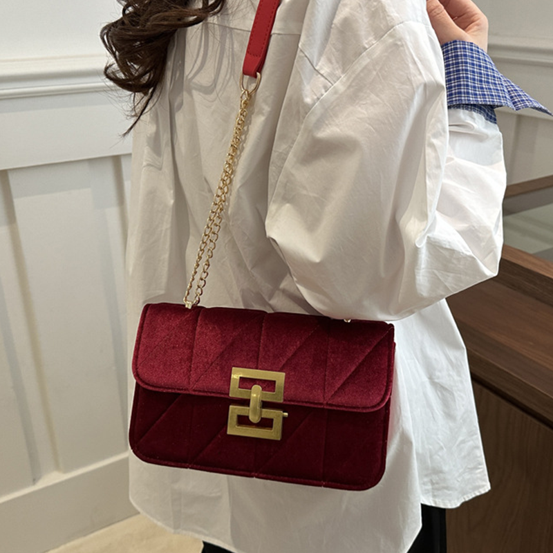 Fashion Chain Strap Quilted Square Bag