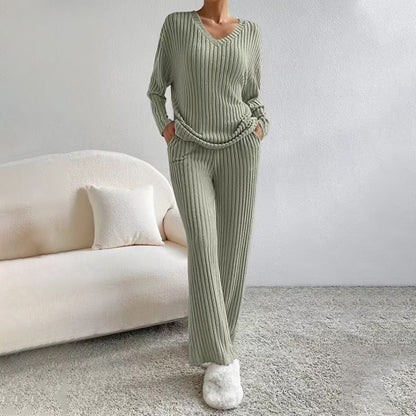 🔥New Arrivals: 50% Off-Women’s Knit V-Neck Top and Straight-Leg Pants Set