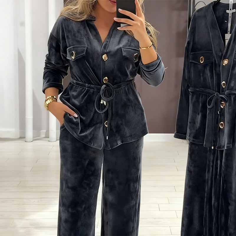 🔥Hot Sale Offers-Women's Warm Button-Up Set (with Pockets)