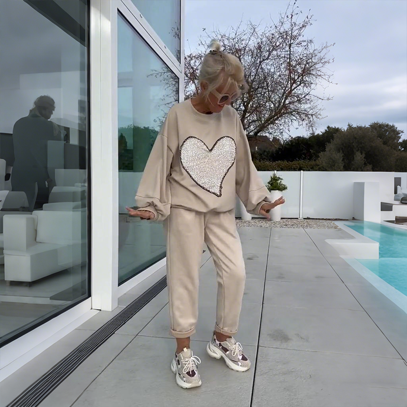 🔥Hot Sale Deals-Women's Sequin Heart Tops & Pants 2-Piece Set