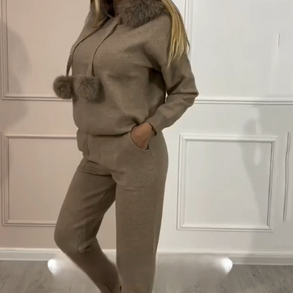 🔥New Arrivals Special Offer-Luxe Plush Collar Lounge Set (Hoodie + Pants)