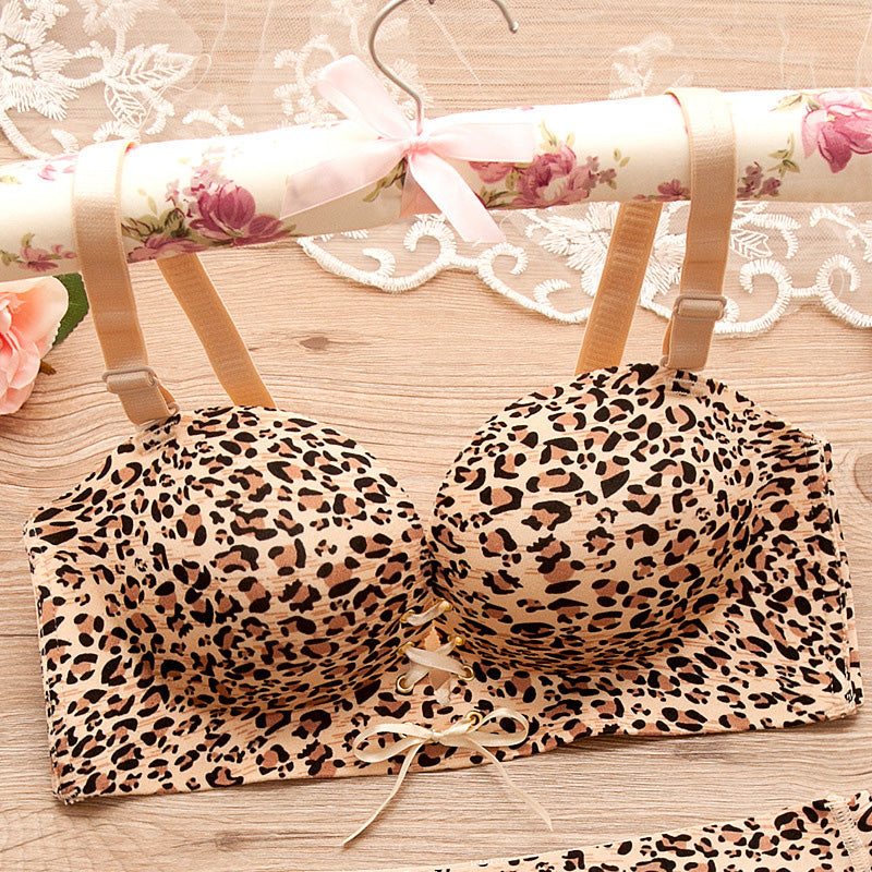 📢📢 Limited-time offer✨Detachable-Strap Non-Mark Gathering Bra