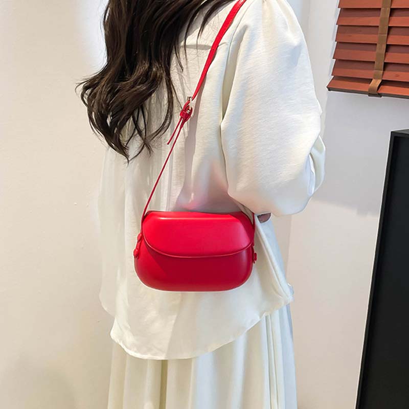 Minimalist PU Leather Crossbody Saddle Bag