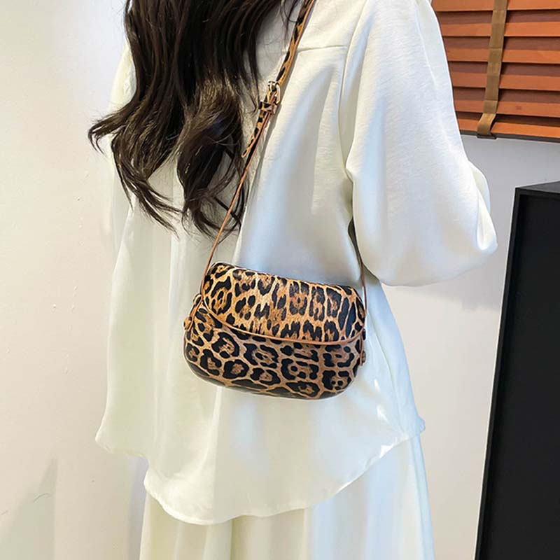 Minimalist PU Leather Crossbody Saddle Bag