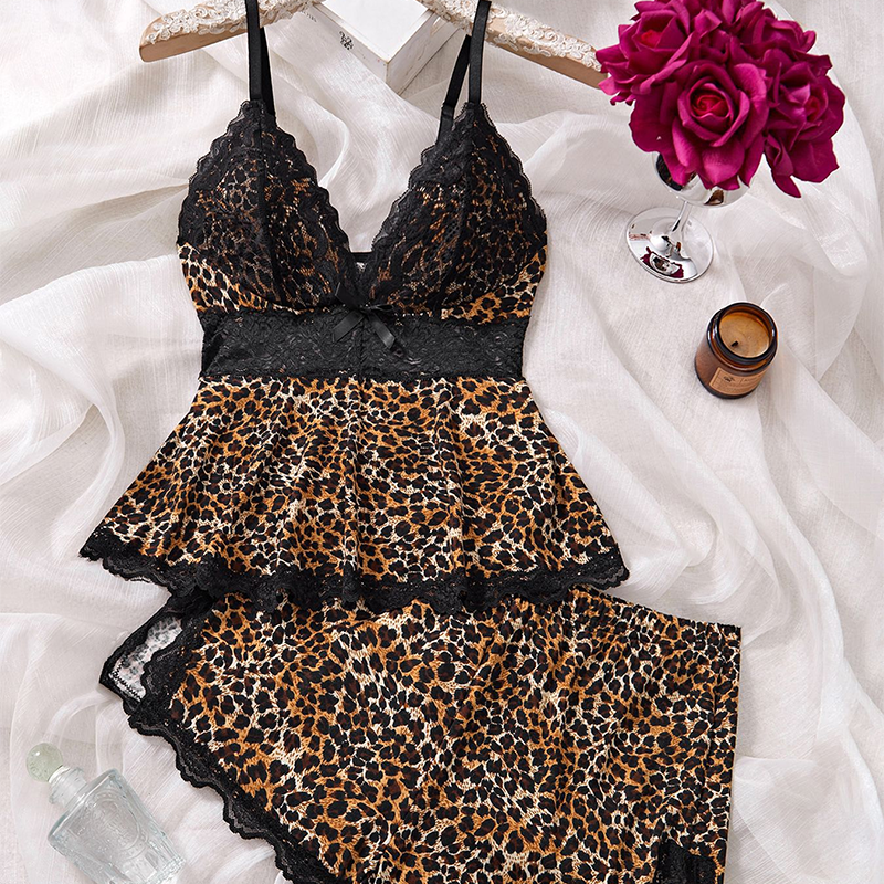 Feel Beautiful Even At Home ✨A soft lace lounge set designed to bring comfort, confidence, and a touch of everyday luxury to your nights and slow mornings.