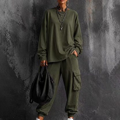 ✨ Easy Everyday Comfort | Women's Relaxed Crew-Neck Top & Cargo Pants 2-Piece Set