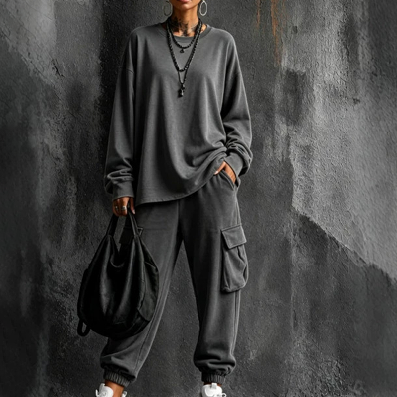 ✨ Easy Everyday Comfort | Women's Relaxed Crew-Neck Top & Cargo Pants 2-Piece Set